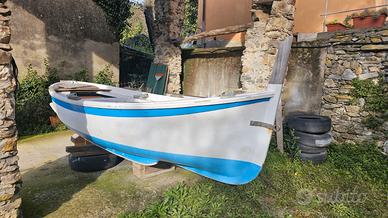 GOZZO 4.80 m in vetroresina + Motore Mercury 8CV -