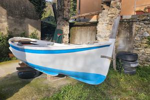 GOZZO 4.80 m in vetroresina + Motore Mercury 8CV -