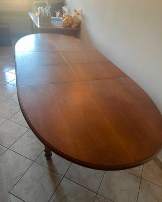 Tavolo ovale in legno allungabile