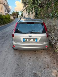 ford  fiesta 1400