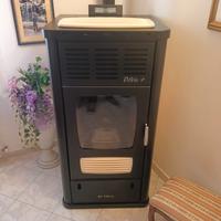 stufa termoidraulica pellet macchina caldaia