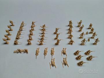 Lotto 48 soldatini vintage