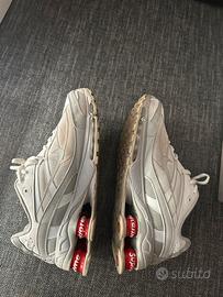 Nike shox supreme taglia 44