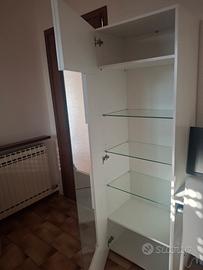 armadio bianco  lucido 