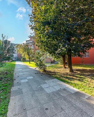 MONOLOCALE A LAINATE