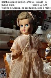 Bambola d'epoca ,da collezione.