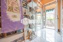 isola-pedonale-bilocale-con-balcone-e-doppia-canti