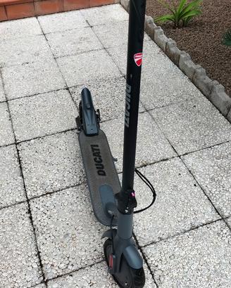 Monopattino Ducati pro 1 Evo