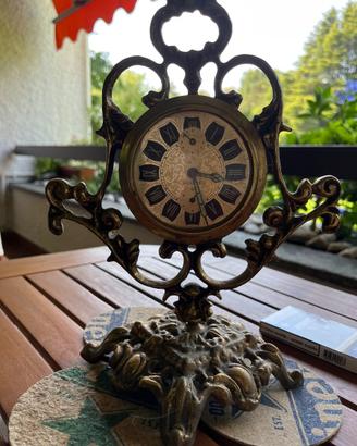 Sveglia vintage Norstel in metallo lavorato