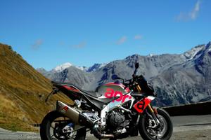 Aprilia tuono v4 1100