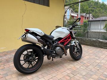 Ducati Monster 796 - 2011