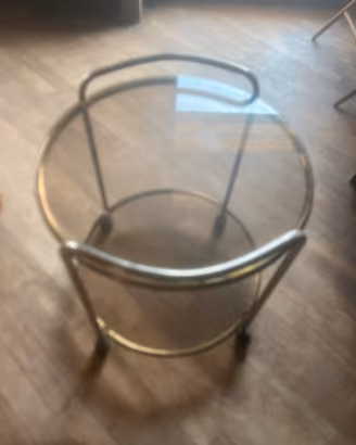 Tavolino con rotelle