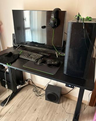 Postazione gaming leggere bene