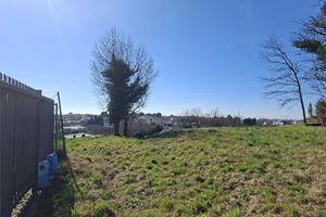 CANTU' vendiamo TERRENO di Mq 2.630