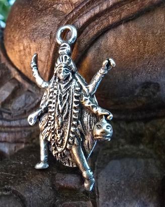 Ciondolo Dea Kali in metallo - Amuleto spirituale