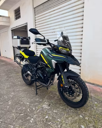 Benelli TRK 702 X – Solo 5.000 km, accessoriata