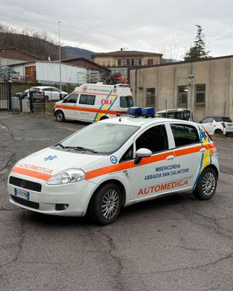 Auto medica fiat punto