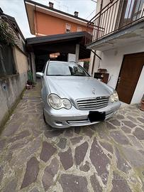 Mercedes C220 w203