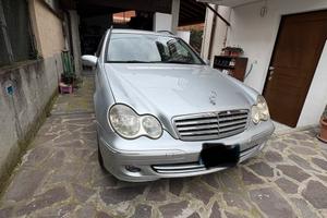 Mercedes C220 w203