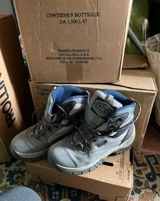 Scarponi montagna trekking