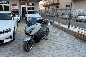 Yamaha T-Max 560 Tech Max