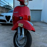 Vespa p200e 1983 targa oro