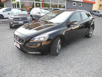 VOLVO V40 D2 1.6 D Kinetic - OK NEOPATENTATI - U