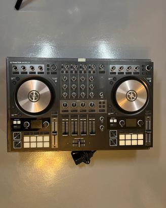 Native Instruments Traktor Kontrol S4 MK3