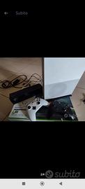 Xbox one S più adatt e kinect +19 giochi + 2 jpad
