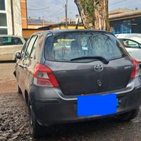 Toyota yaris 2011 incidentata