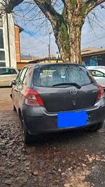 Toyota yaris 2011 incidentata