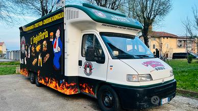 Food truck. Arrosticini Hamburgeria