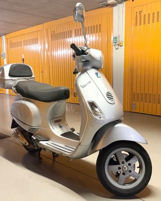 Piaggio Vespa 125 LX