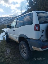Nissan Terrano II, 1998