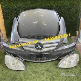 Mercedes Classe B 2011 Ricambi parte anteriore