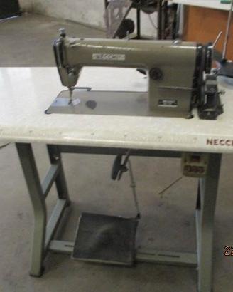 Macchina da cucire elettrica Necchi