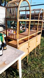 libreria e mobile piano in giunco 