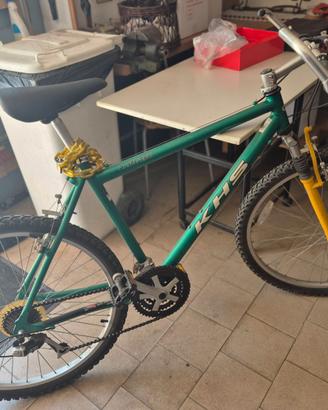 Bicicletta mountain bike KHS