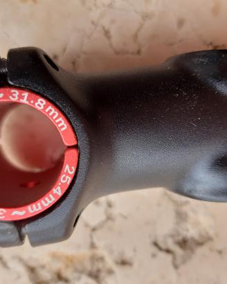 Adattatore per manubrio bici 