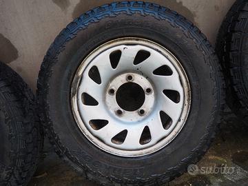 Gomme e cerchi 195/80/R15 - Samurai, Santana