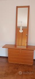 Mobile comò con specchio grande in legno chiaro