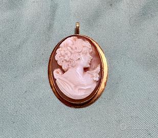 Cammeo oro 18kt e conchiglia