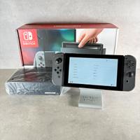 Nintendo Switch Console Completa di tutto