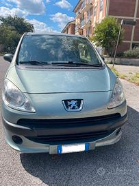 Peugeot 1007
