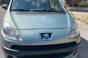 Peugeot 1007