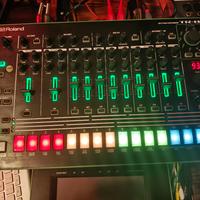 Roland TR 8 Drum Machine 