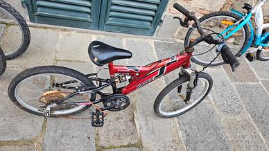 Stock 3 biciclette da riparare