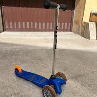 Monopattino Mini Micro, marca Micro Mobility