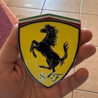 Stemma laterale ferrari
