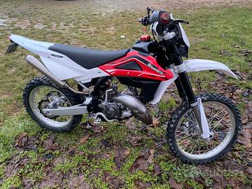 Husquarna wr 125 anno 2013